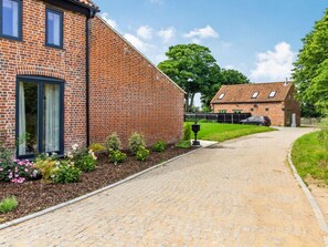 Exterior - 3 Bed in Lowestoft (oc-82802) (Lound)