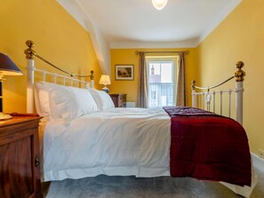Room - 3 Bed in Ludlow (oc-82889) (Ludlow)