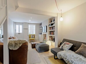 TV - 2 Bed in Whitstable (oc-83291) (Whitstable)