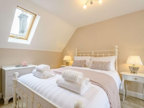Travel cot, free WiFi, bed sheets - 1 Bed in Langholm (oc-83343) (Langholm)