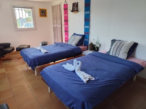1 bedroom, iron/ironing board, bed sheets - Studio with two single beds, 6 minutes from the beach, near Royan/Grande Côte (Breuillet)