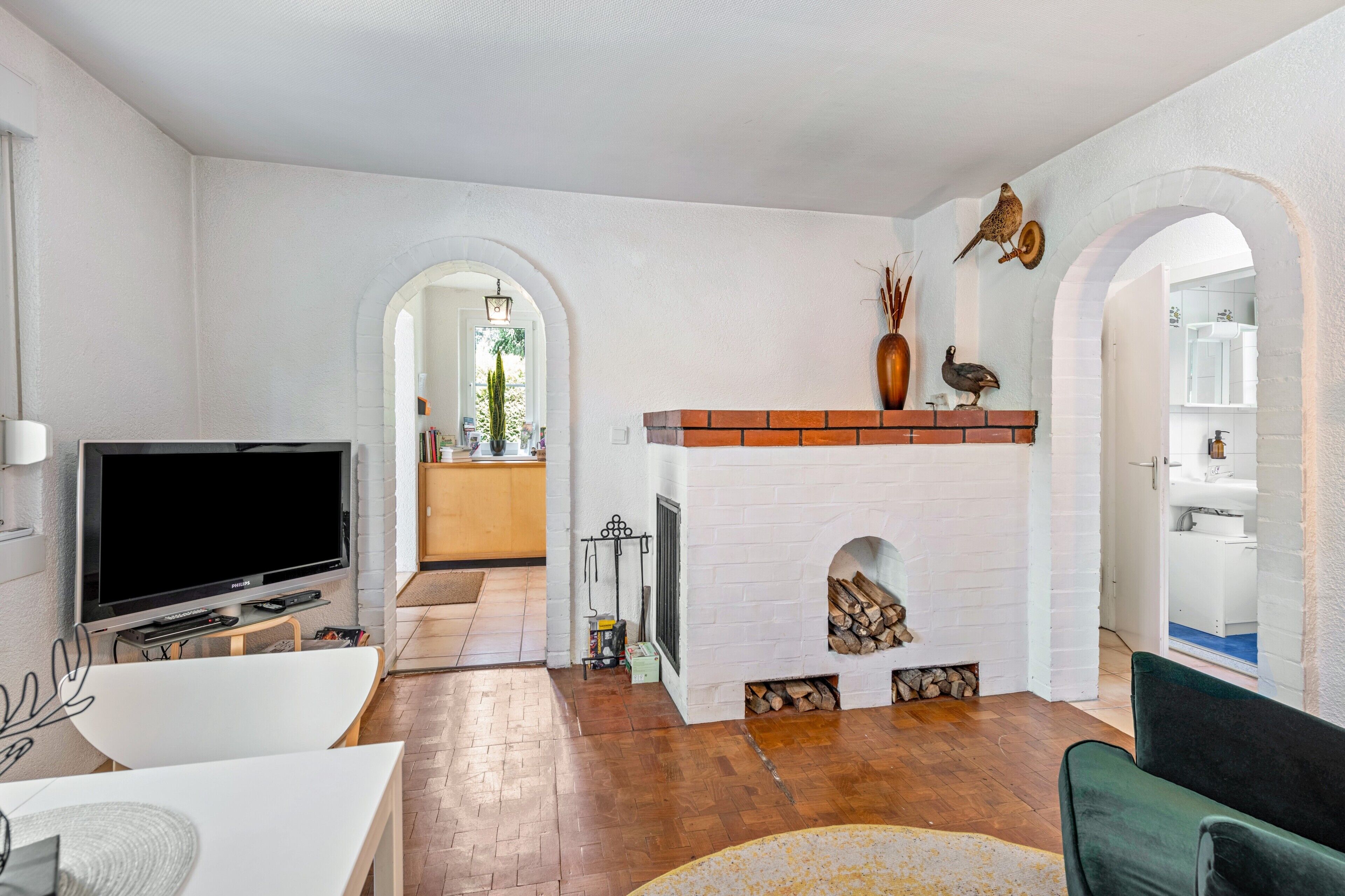 Fernseher, Kamin, DVD-Player, Stereoanlage