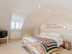 Reisekinderbett, kostenloses WLAN, Bettwäsche
