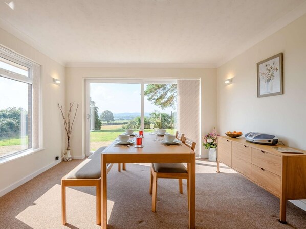 Dining - 2 Bed in Poole (oc-85399) (Lytchett Matravers)
