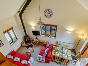 Fernseher, Kamin