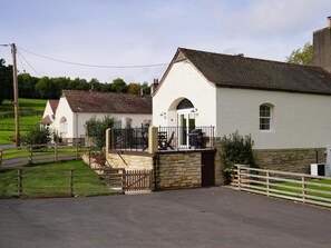 Exterior - 2 Bed in Hawick (oc-86021) (Hawick)