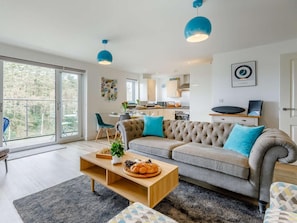 TV - 2 Bed in Y Felinheli (oc-86260) (Y Felinheli)