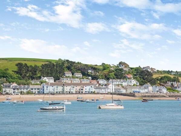 Beach - 2 Bed in Bideford (oc-86906) (Appledore)