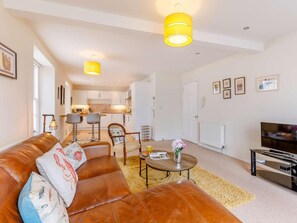 TV - 2 Bed in Bideford (oc-86906) (Appledore)