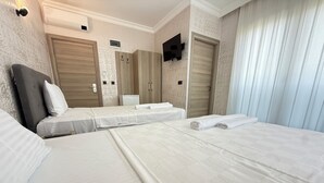 Standard Twin Room, Non Smoking, Sea View