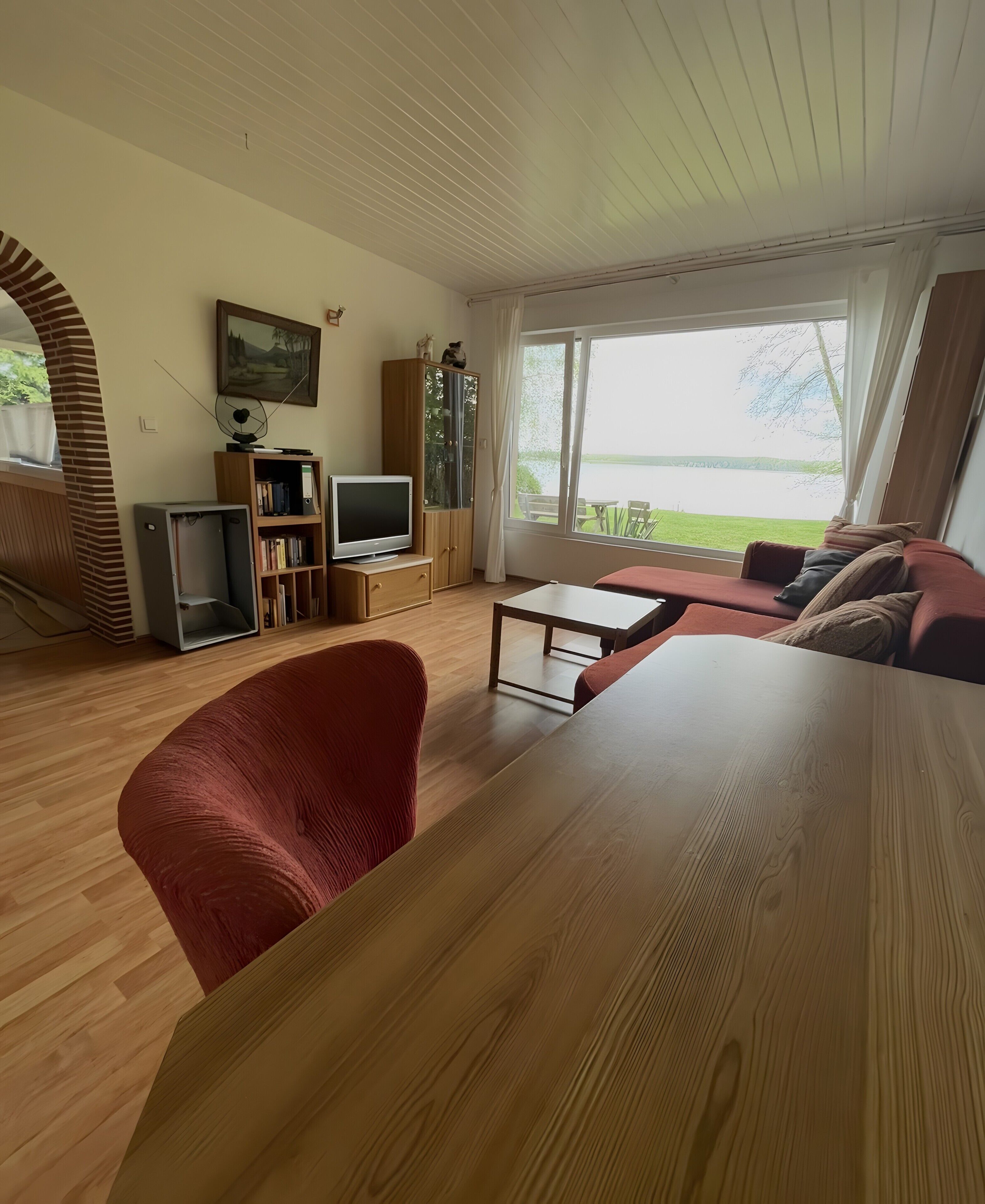 Fernseher, Kamin