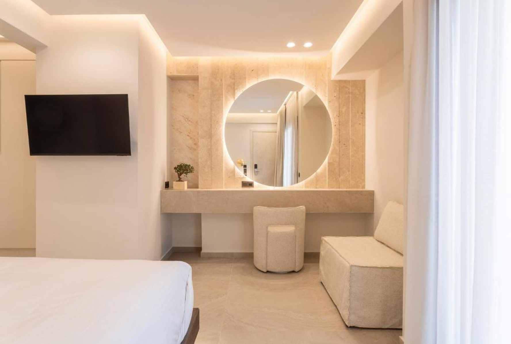 Superior Suite with Outdoor Hot Tub | 房內夾萬、免費 Wi-Fi、床單
