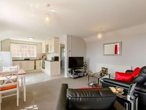 TV - 1 Bed in Cinderford (oc-88271) (Cinderford)