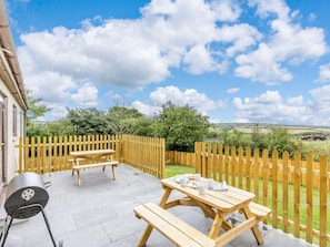 Outdoor dining - 4 Bed in Bodmin (oc-88543) (Bodmin)