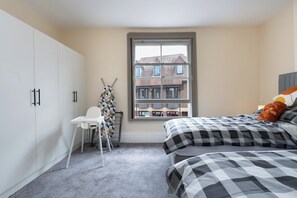 2 Schlafzimmer, Bügeleisen/Bügelbrett, kostenloses WLAN, Bettwäsche