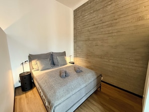Bügeleisen/Bügelbrett, kostenloses WLAN, Bettwäsche