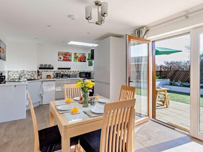 Dining - 2 Bed in Axminster (oc-89471) (Tytherleigh)