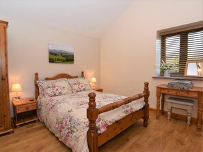 Room - 1 Bed in Brecon (oc-bn055) (Garthbrengy)