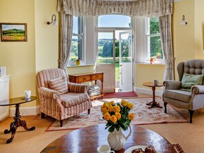 TV, fireplace - 3 Bed in Brecon (oc-bn134) (Brecon)