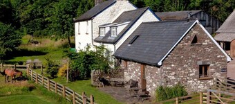 1 Bed in Brecon (oc-bn264)