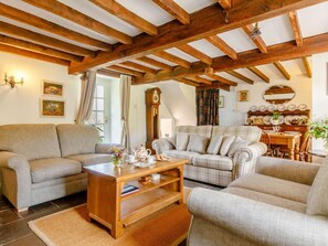 TV, fireplace - 3 Bed in Brecon (oc-bn351) (Talybont-on-Usk)
