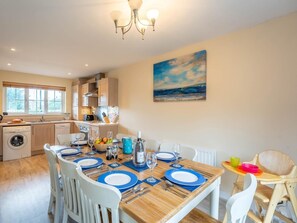 Dining - 4 Bed in Camber (oc-bt091) (Camber)