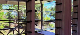 Waitui House is a newly renovated house located at Devodara Beach, Savusavu
