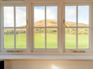 Interior - 4 Bed in Wareham (oc-chric) (West Lulworth)