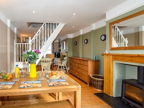 Interior - 3 Bed in Whitstable (oc-wcc07) (Whitstable)
