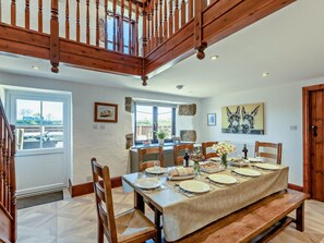 Dining - 5 Bed in Redruth (oc-hellf) (Illogan)