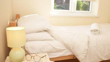 3 bedrooms, free WiFi, bed sheets