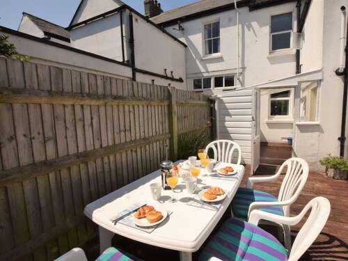 3 Bed in Eastbourne (oc-ehc09)