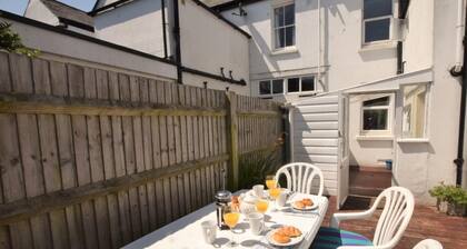 3 Bed in Eastbourne (oc-ehc09)