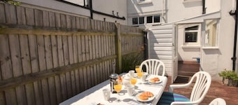 3 Bed in Eastbourne (oc-ehc09)