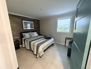 Room - By the Beach - Unit C (Deer Lake)