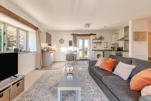 TV - 1 Bed in Tavistock (oc-highm) (Cudlipptown)
