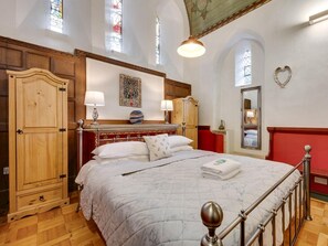 2 Schlafzimmer, Reisekinderbett, kostenloses WLAN, Bettwäsche
