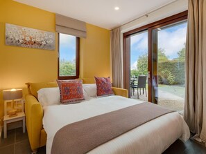 2 Schlafzimmer, Reisekinderbett, kostenloses WLAN, Bettwäsche