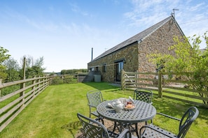 Outdoor dining - 2 Bed in Bude (oc-wooww) (Poundstock)