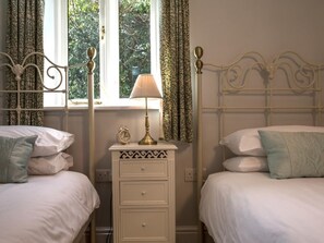Room - 2 Bed in Coniston (oc-lcc17) (Coniston)