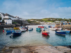 Marina - 4 Bed in Helston (oc-trwap) (Coverack)