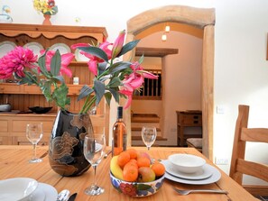 Dining - 2 Bed in Exeter (oc-medvi) (Tedburn Saint Mary)
