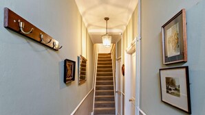Interior - 2 Bed in Harrogate (oc-hh037) (Harrogate)