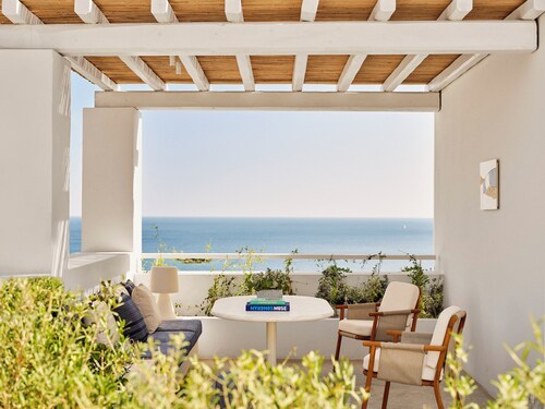 Four Seasons Hotel Mykonos