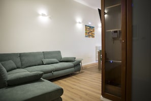 Living area - Michelangelo 57 Apartment (Napoli)