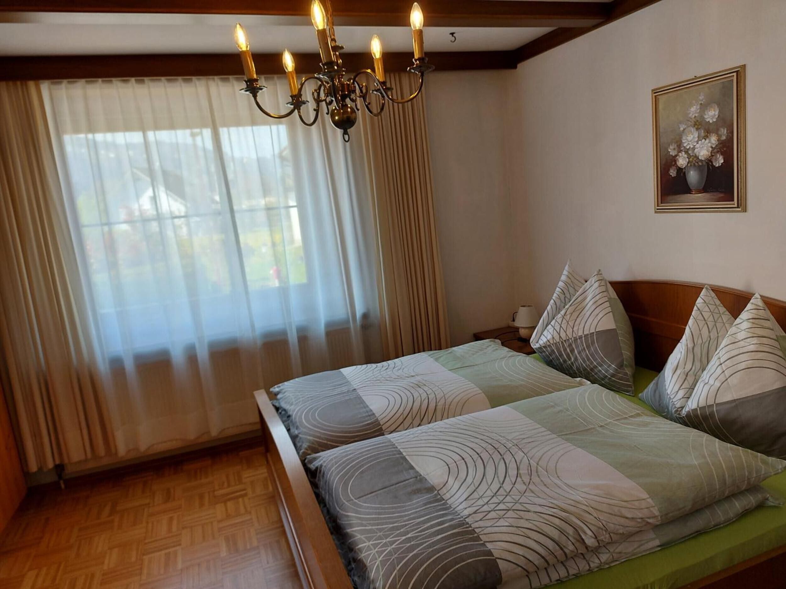 4 bedrooms, WiFi, bed sheets