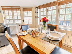 Dining - 1 Bed in Truro (oc-thero) (Perranporth)