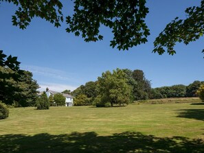 Property grounds - 6 Bed in Truro (oc-tretm) (Ladock)