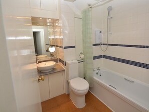 Towels - 1 Bed in Edinburgh (oc-e1887) (Edinburgh)