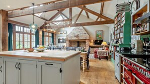 Private kitchen - 5 Bed in Wiveton (oc-kt021) (Wiveton)